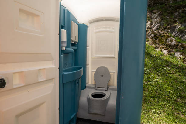 Porta potty rental for outdoor events in Verona, MS